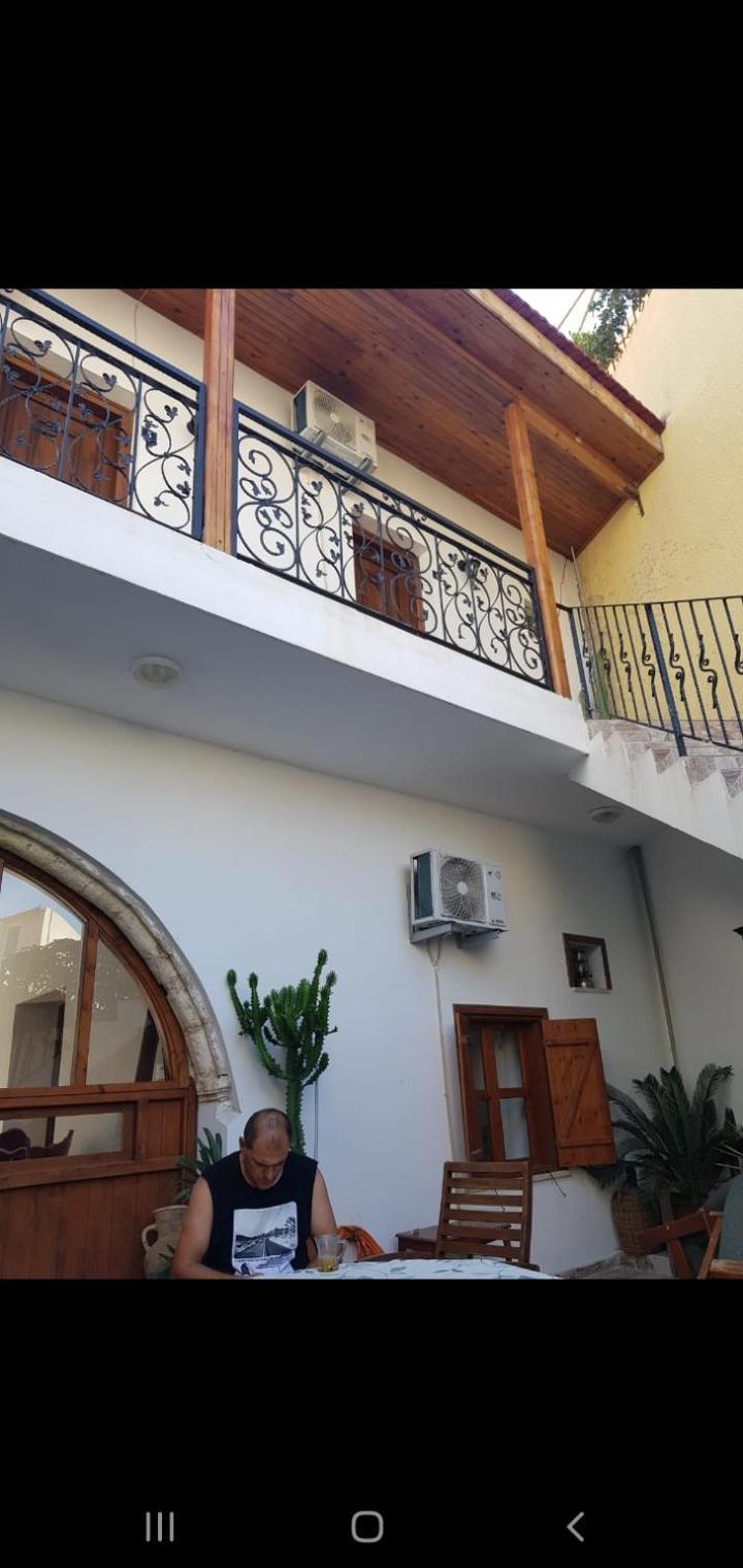 Magic Moon Guest House Famagusta  Rum bild