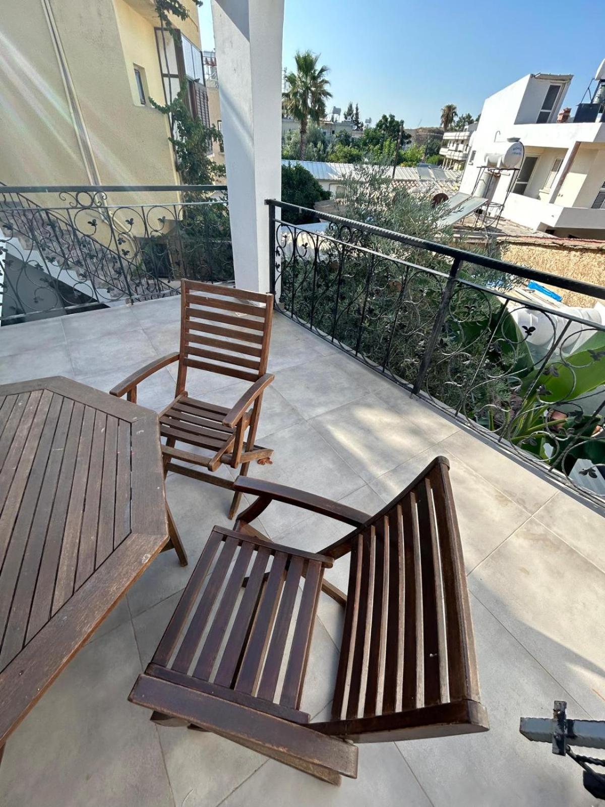 Magic Moon Guest House Famagusta  Exteriör bild